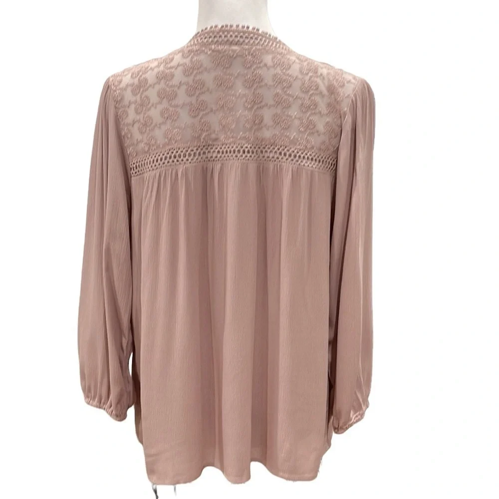 NWT Stitch Fix John Paul Richard Embroidered Mesh Swing Top SZ S